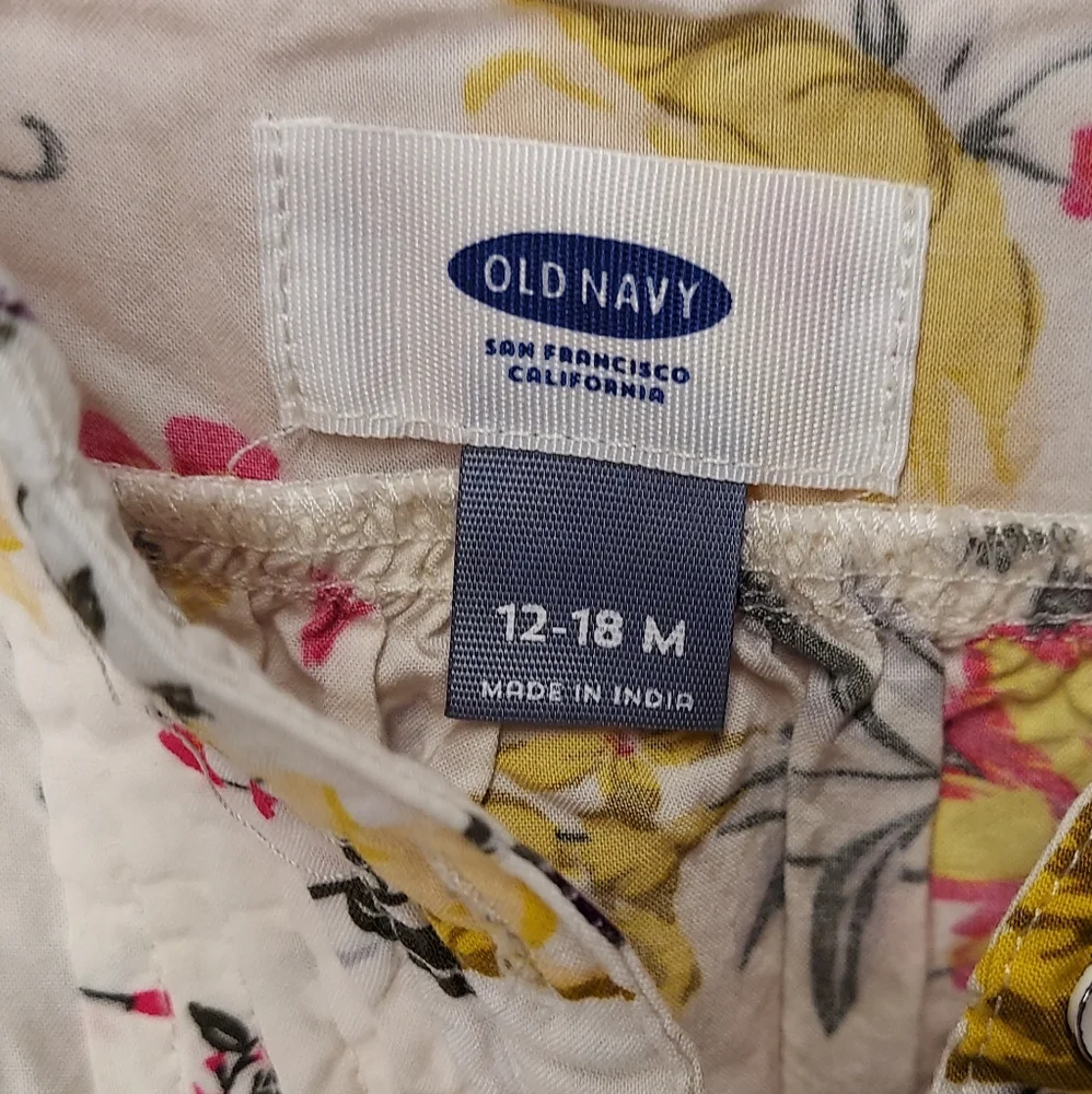 🎁 10/$25- Old Navy pintuck tunic, 12-18 months, floral and bird